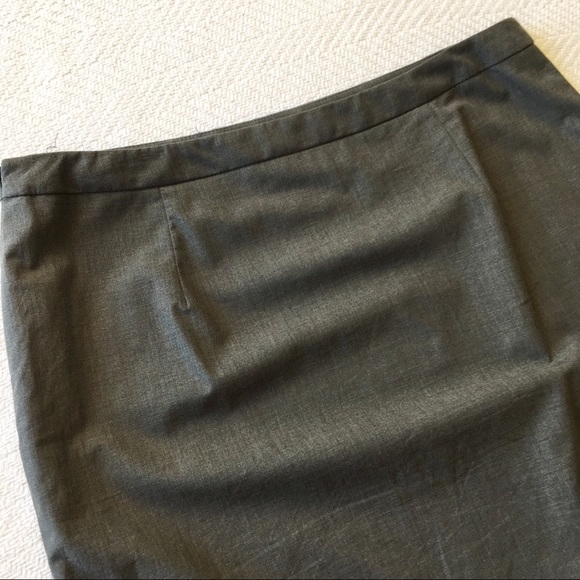 KORS Michael Kors Gray Pleated Pencil Skirt Size 6 - Picture 7 of 8